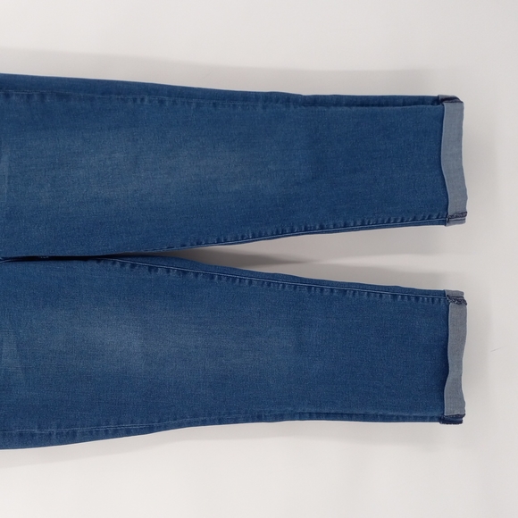 NYDJ Chloe Cropped Jeans Capri Cuffed Hem High Rise Casual Minimalist Size 8 - Picture 4 of 11